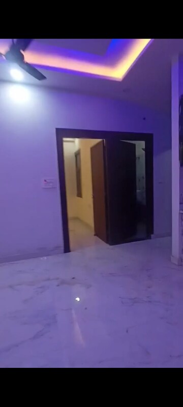 Room in 3 BHK Builder Floor at Mahagunpuram – for Sale