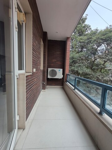 Balcony in 1 BHK Builder Floor at Sushant Lok I – for Rent