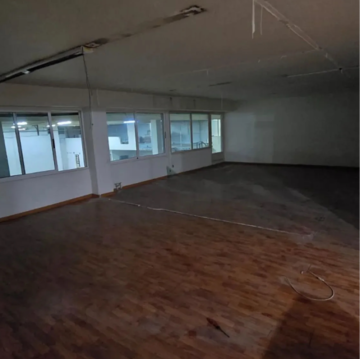 Room in  Warehouse at Kandivali East – for Rent