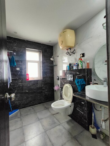 Bathroom in 3 BHK Builder Floor at M2K The White House, Sector 57 – for Rent