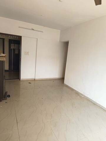 Room in 2 BHK Apartment at Raj Paradise B Wing CHS Ltd, Andheri East – for Rent