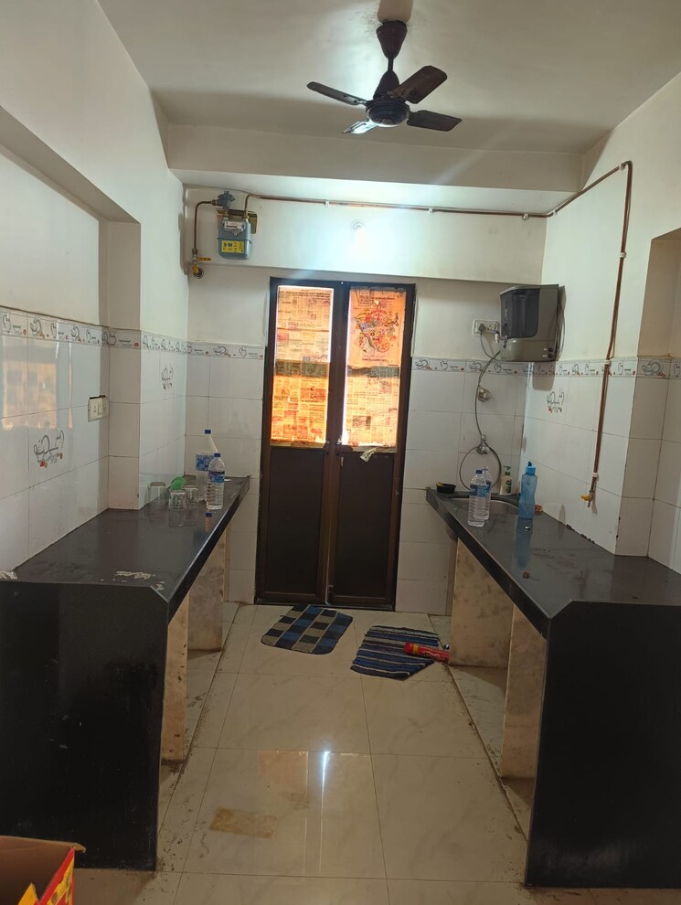 Master Bedroom, raj-paradise-b-wing-chs-ltd 2 Bedroom 902 Sq.Ft. Apartment In Andheri East Mumbai 8924400