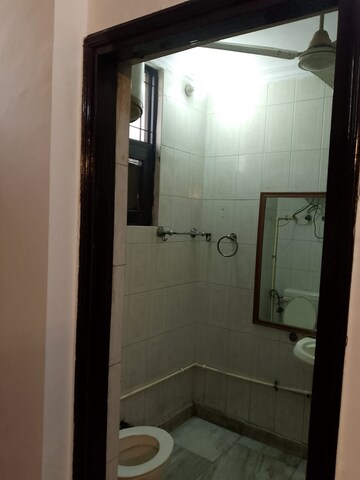 Attached Bathroom in 2 BHK Builder Floor at Subhash Nagar – for Rent