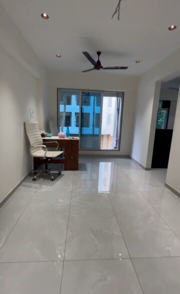 2 BHK Apartment For Sale in Estquire Paradise, Nalasopara West