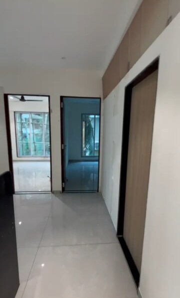 Room in 2 BHK Apartment at Estquire Paradise, Nalasopara West – for Sale