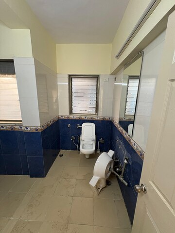 Master Bedroom in 3.5 BHK Apartment at NRI Complex Phase 2, Seawoods – for Rent