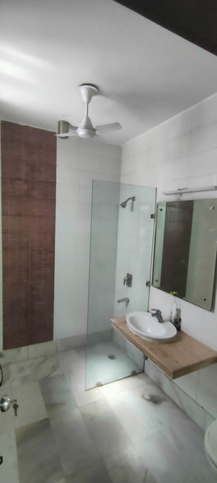 Bathroom, malviya nagar 2 Bedroom 900 Sq.Ft. Builder Floor In Malviya Nagar Delhi 8924462