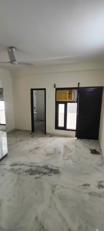 Room in 2 BHK Builder Floor at Malviya Nagar – for Rent