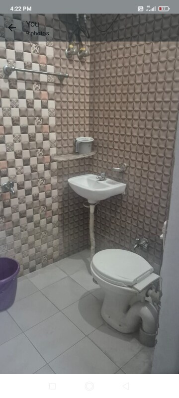 Bathroom in 1.5 BHK Independent House at Gomti Nagar – for Rent
