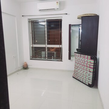 Room in 2 BHK Apartment at Little Earth Apartments, Mamurdi – for Rent