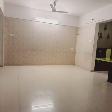Room in 2 BHK Apartment at Little Earth Apartments, Mamurdi – for Rent