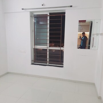 Room in 2 BHK Apartment at Little Earth Apartments, Mamurdi – for Rent