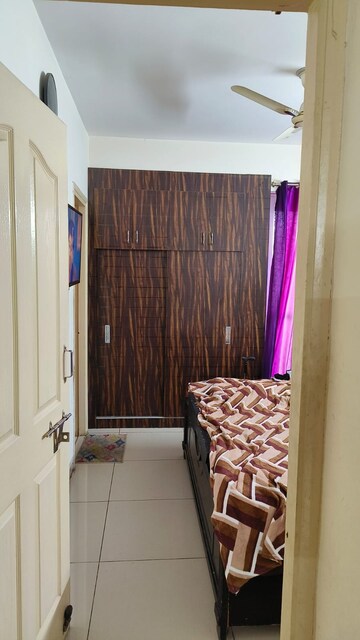 Furnished Amenities in 2 BHK Apartment at Wave Dream Homes, Wave City – for Rent