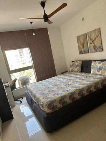 Bedroom in 2 BHK Apartment at Hiranandani Estate, Hiranandani Estate – for Rent