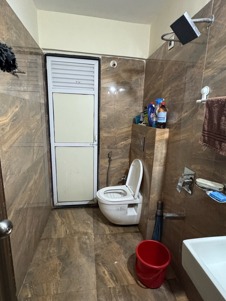 Bathroom, siddhi-highland-park-phase-2 2 Bedroom 650 Sq.Ft. Apartment In Kailash Nagar Thane 8924492