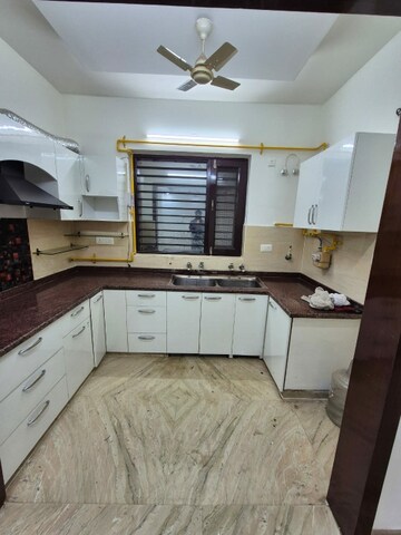 Kitchen in 3 BHK Builder Floor at Sector 16 – for Rent
