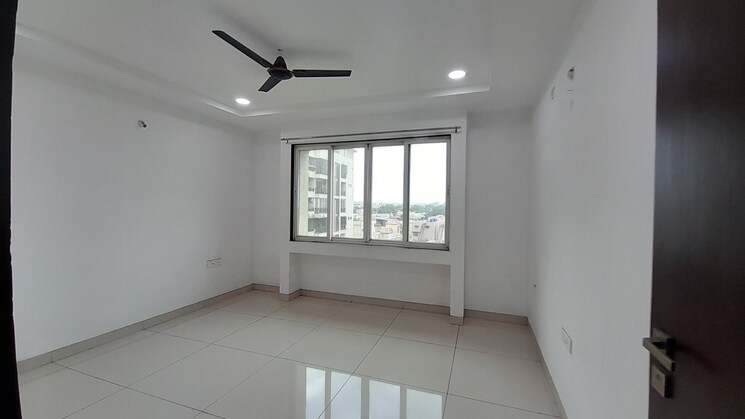 Room, vip road 3 Bedroom 1950 Sq.Ft. Apartment In Vip Road Raipur 8924501