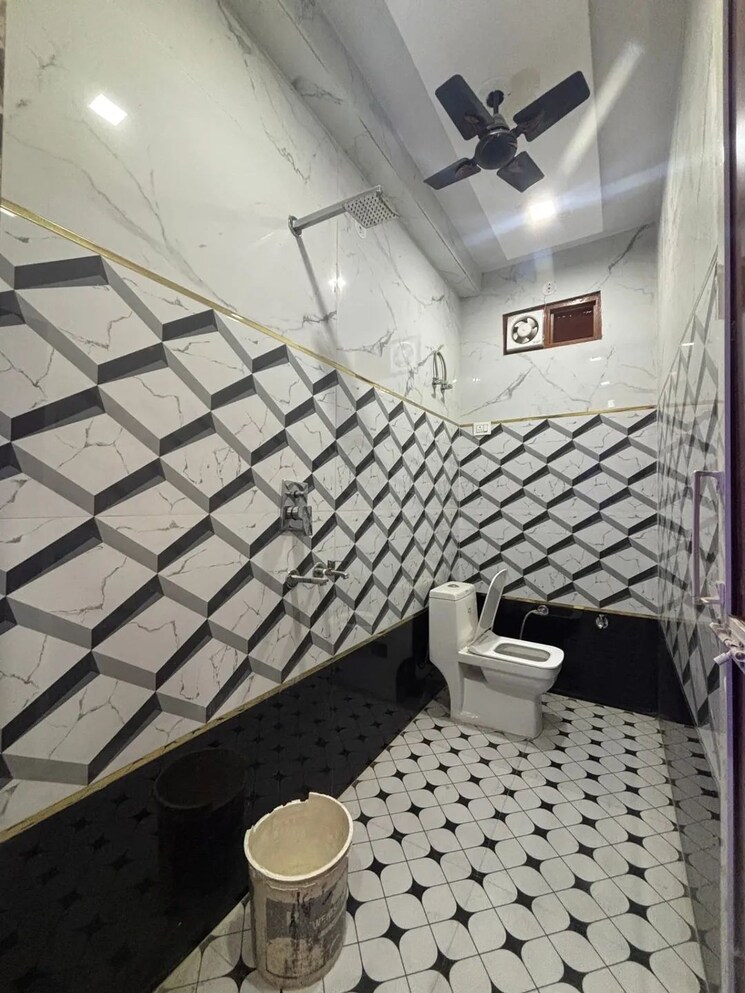 Bathroom, sa-homes-i 2 Bedroom 635 Sq.Ft. Independent House In Uttam Nagar Delhi 8924512