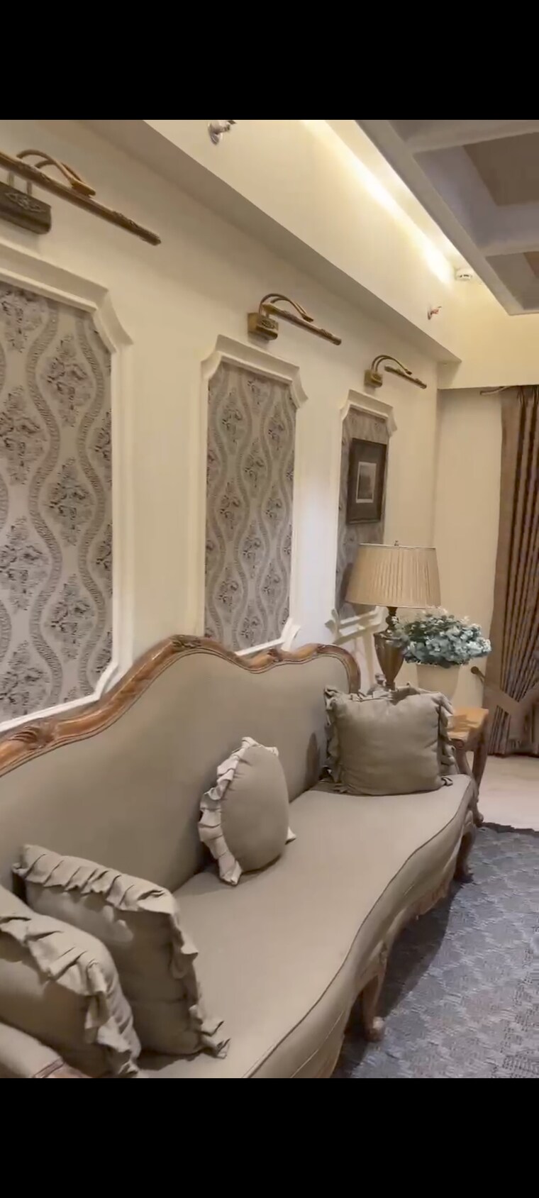 Living Room, parx-laureate 4 Bedroom 4545 Sq.Ft. Apartment In Sector 108 Noida 8924572