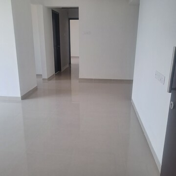 3 BHK Apartment For Rent in One Indiabulls Thane, Pokhran Road No Two