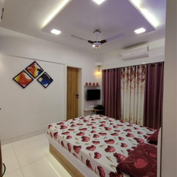 Bedroom in 2 BHK Apartment at Hiranandani Estate, Hiranandani Estate – for Rent