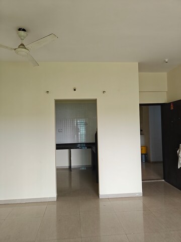 Room in 2.5 BHK Apartment at Dheeraj Jade Residences, Wagholi – for Rent