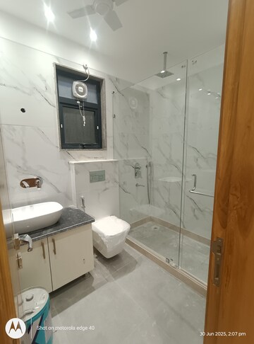 Attached Bathroom in 4 BHK Builder Floor at Green Park – for Sale