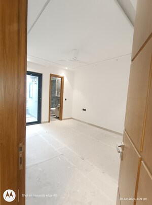 Master Bedroom in 4 BHK Builder Floor at Green Park – for Sale