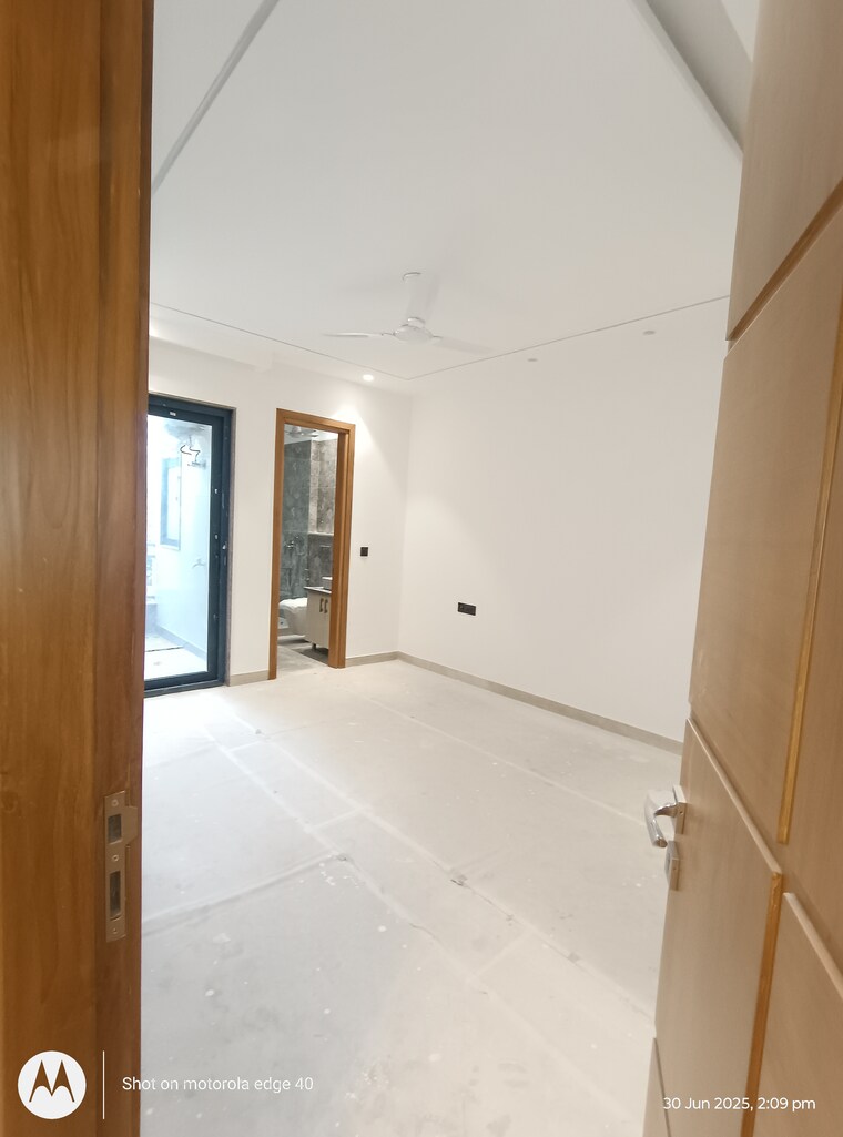 Master Bedroom, green park 4 Bedroom 311 Sq.Yd. Builder Floor In Green Park Delhi 8924570