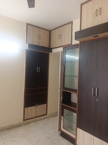 Room in 2 BHK Builder Floor at Unitech Arcadia, South City 2 – for Sale