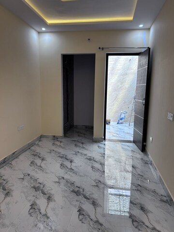 Room in 2 BHK Independent House at Faizabad Road – for Sale