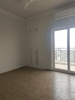 3 BHK + Extra Room 1230 Sq.Ft. Builder Floor in Central Park 3 Flower Valley