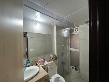 Bathroom in 2 BHK Apartment at Swapnalok Towers, Malad East – for Rent