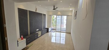 Room in 2 BHK Apartment at Mahalunge – for Rent