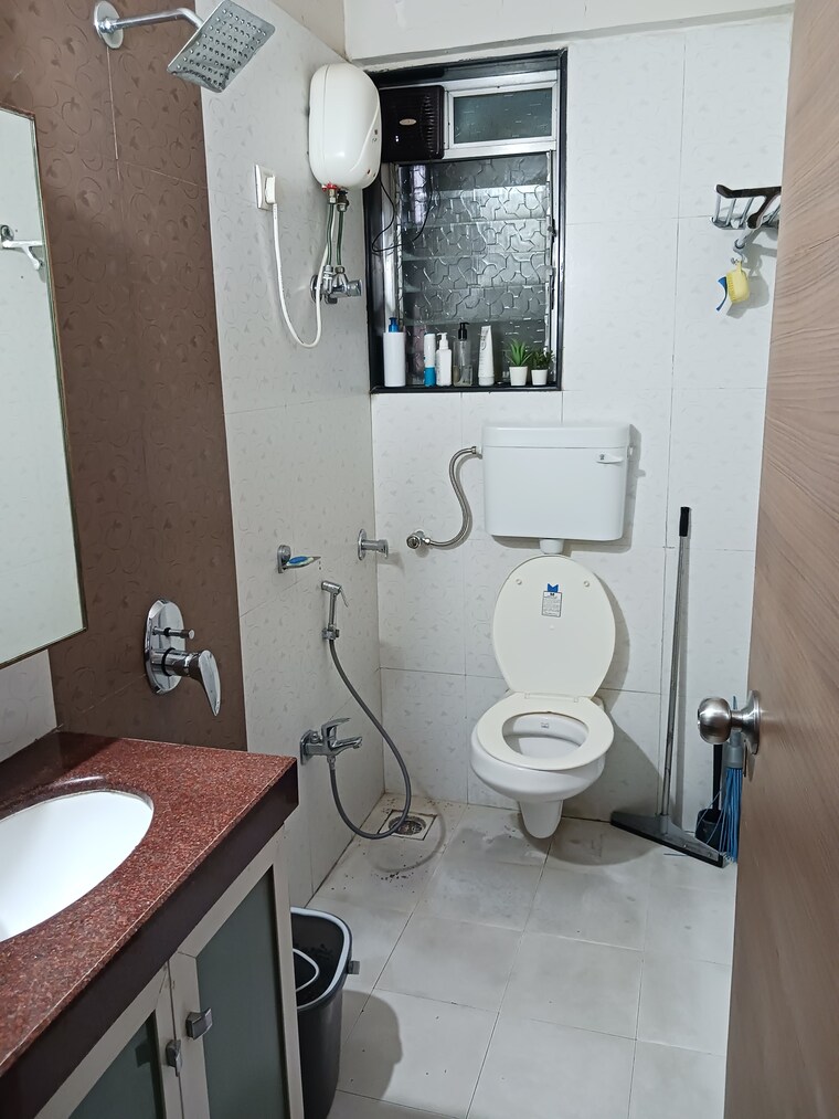 Bathroom, dedhia-laxmi-chhaya 2 Bedroom 694 Sq.Ft. Apartment In Borivali West Mumbai 8924741