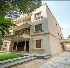 5 BHK + Pooja Room,Servant Room,Study Room,Extra Room Independent House For Sale in New Friends Colony