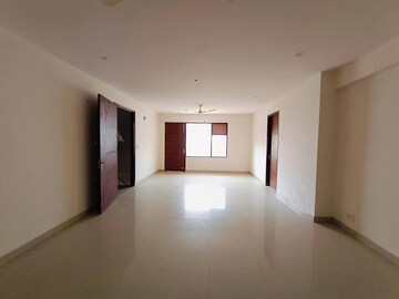 Building Lobby in 3 BHK Builder Floor at RWA Residential Society Sector 46, Sector 46 – for Rent
