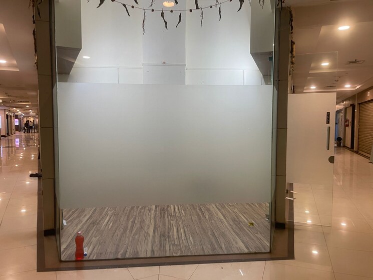 Team Area, rustomjee-eaze-zone-mall Commercial Office Space 103 Sq.Ft. In Malad West Mumbai 8924713