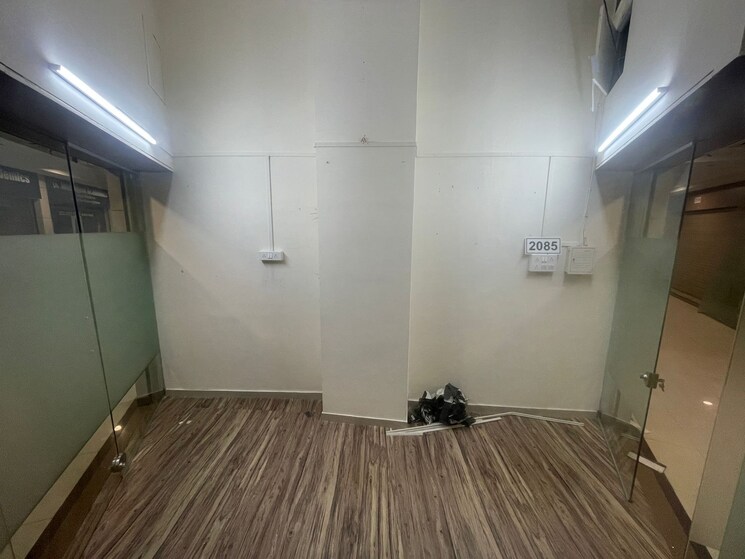 Team Area, rustomjee-eaze-zone-mall Commercial Office Space 103 Sq.Ft. In Malad West Mumbai 8924713