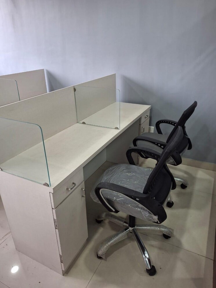 Team Area, new town Commercial Office Space 500 Sq.Ft. In New Town Kolkata 8924717