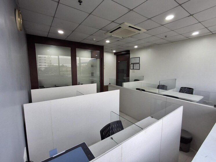 Team Area, new town Commercial Office Space 500 Sq.Ft. In New Town Kolkata 8924717