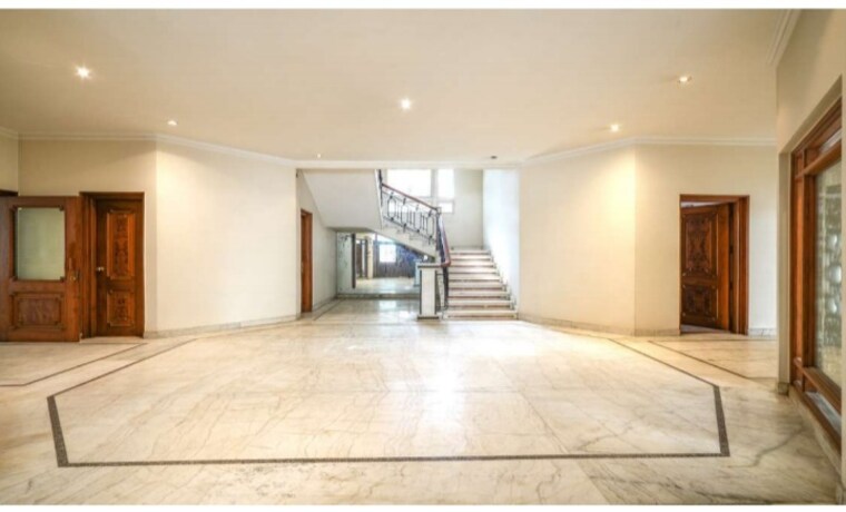 Bedroom, new friends colony 5 Bedroom 500 Sq.Yd. Independent House In New Friends Colony Delhi 8924740