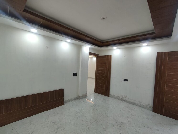 Room, sector 21d indira enclave 3 Bedroom 210 Sq.Yd. Builder Floor In Sector 21d Indira Enclave Faridabad 8924725