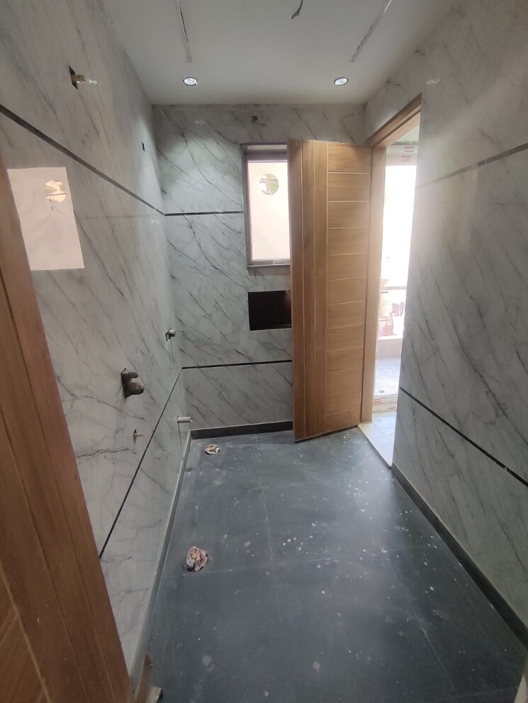 Kitchen, sector 21d indira enclave 3 Bedroom 210 Sq.Yd. Builder Floor In Sector 21d Indira Enclave Faridabad 8924725