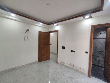 Room in 3 BHK Builder Floor at Sector 21d Indira Enclave – for Sale