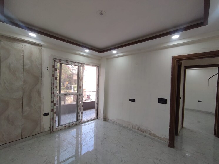 Room, sector 21d indira enclave 3 Bedroom 210 Sq.Yd. Builder Floor In Sector 21d Indira Enclave Faridabad 8924725