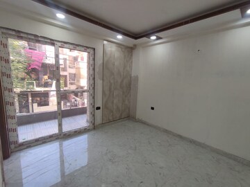 Room in 3 BHK Builder Floor at Sector 21d Indira Enclave – for Sale