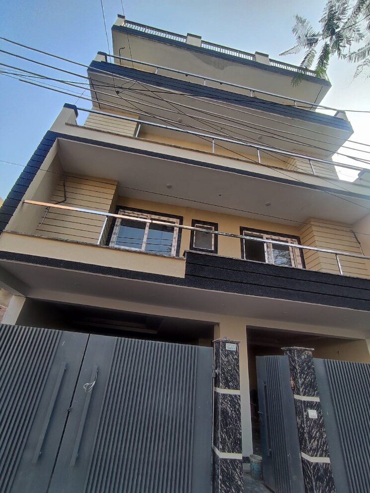 Exterior View, sector 21d indira enclave 3 Bedroom 210 Sq.Yd. Builder Floor In Sector 21d Indira Enclave Faridabad 8924725