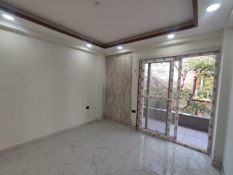 Room, sector 21d indira enclave 3 Bedroom 210 Sq.Yd. Builder Floor In Sector 21d Indira Enclave Faridabad 8924725