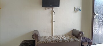 Living Room in Studio Builder Floor at Lajpat Nagar I – for Rent